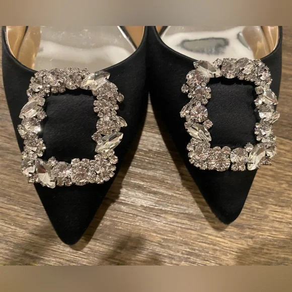Badgley Mischka Black satin pumps - Picture 5 of 7